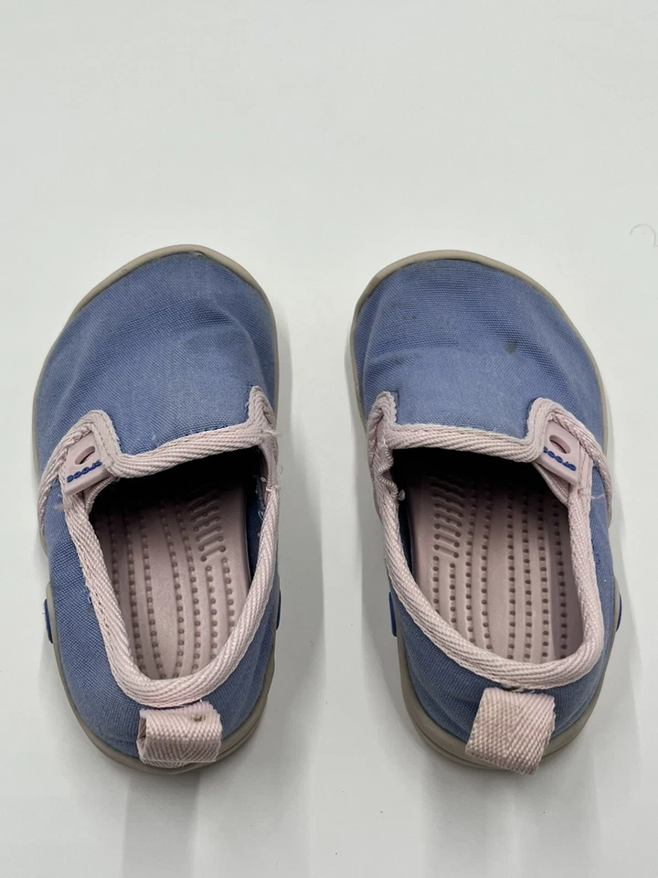 Mocasín sin cordones Crocs rosa púrpura talla C6-7 Foto 4 de 4