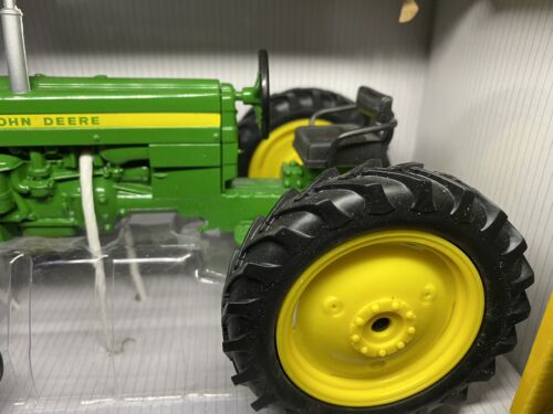 Ertl 1:16 Diecast John Deere 420 Tractor 1956 Tractor Die Cast Replica FFA - Picture 3 of 9