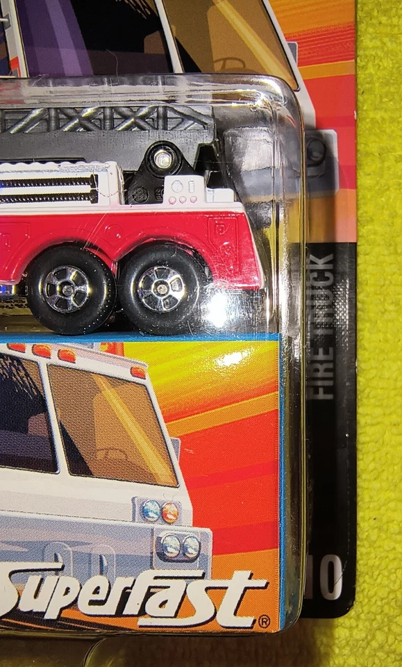 Matchbox Superfast Limited Edition #10 Fire Truck 2006 NIP  - Image 2 of 4