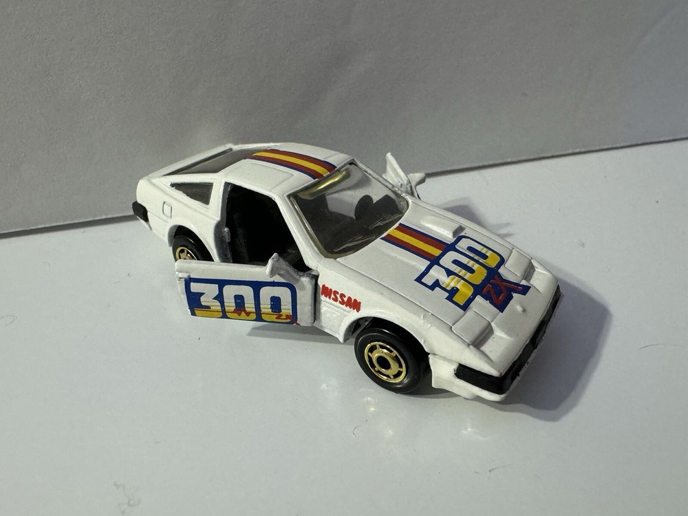 1984 hot wheels nissan 300 zx white