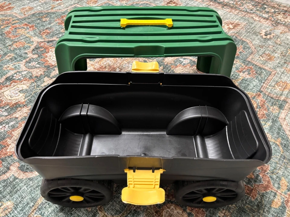 Banqueta de jardim 4 em 1 multiuso scooter carrinho rolante caixa de armazenamento e assento nova na caixa - Imagem 2 de 4