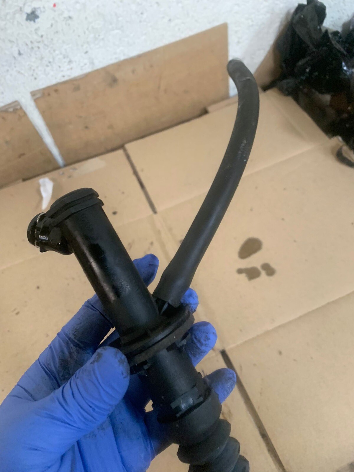 Dacia Duster 2017 Mk1 Clutch Master Cylinder 306104585R for sale 
