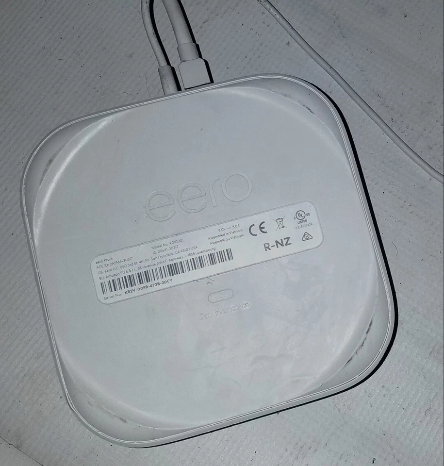 Eero Pro B010001 n AC Tri-Band Mesh Router White - Image 4 of 4