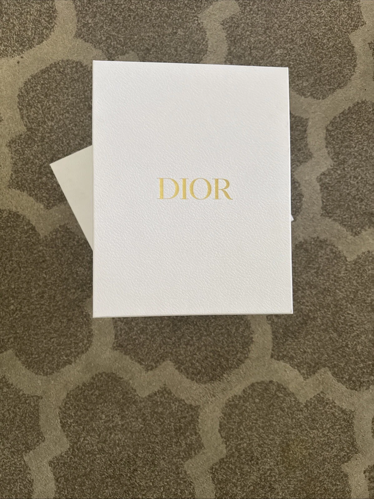 Boîte à chaussures Dior blanche 13x10x5