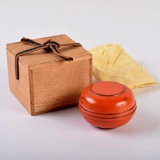 Japanese Negoro Lacquer Kogo Incense Box Tea Ceremony Utensil with Wooden Box