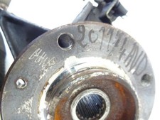 Moyeu avant droit CITROEN ZX 330749