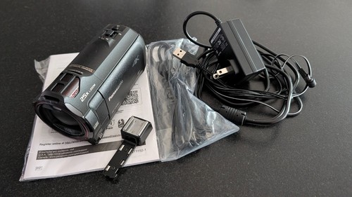 Panasonic HC-VX3 UHD 4K Camcorder mit 24x Zoom