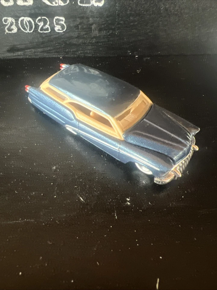 RARO '50 Buick HOT WHEELS LARRY WOOD'S 35 ANIVERSARIO Real Riders OBJETIVO 1950 Foto 2 de 4