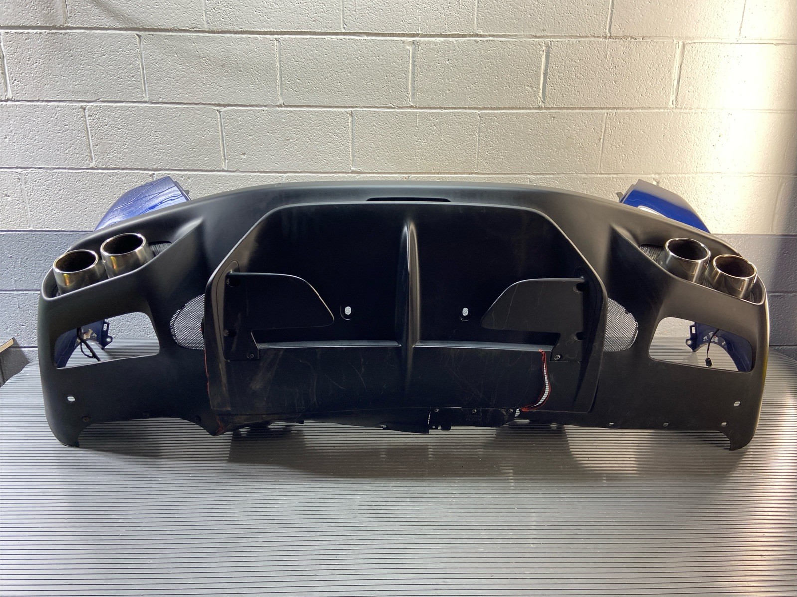 2018-2021 Ferrari Portofino Rear Bumper Assembly Valance Blue 70 OEM *NOTE*