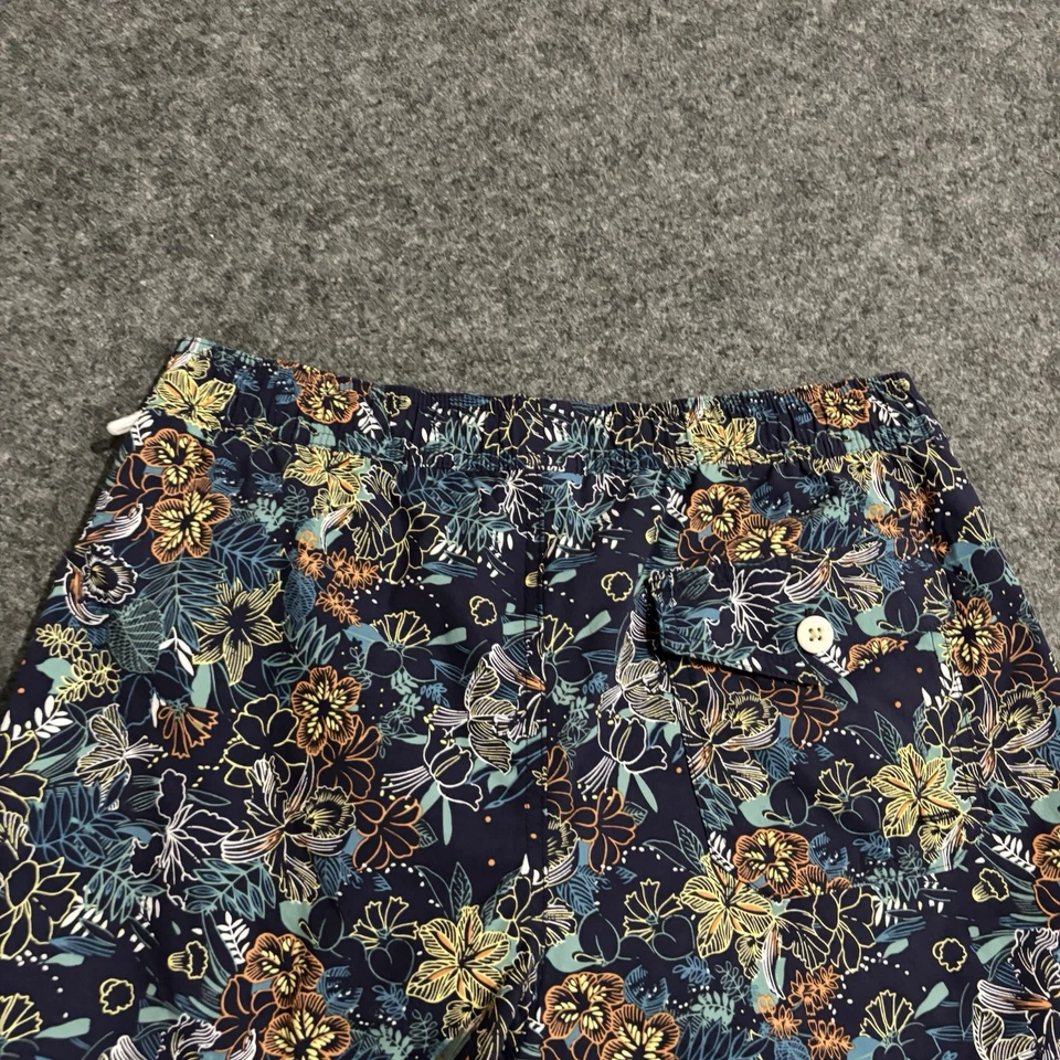 Bermuda havaiana J Crew tamanho médio forrada de malha - Imagem 4 de 4