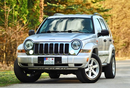 JEEP CHEROKEE 2.8CRD 120kW, LIMITED, 4x4 + slow reduction, NO RUST!