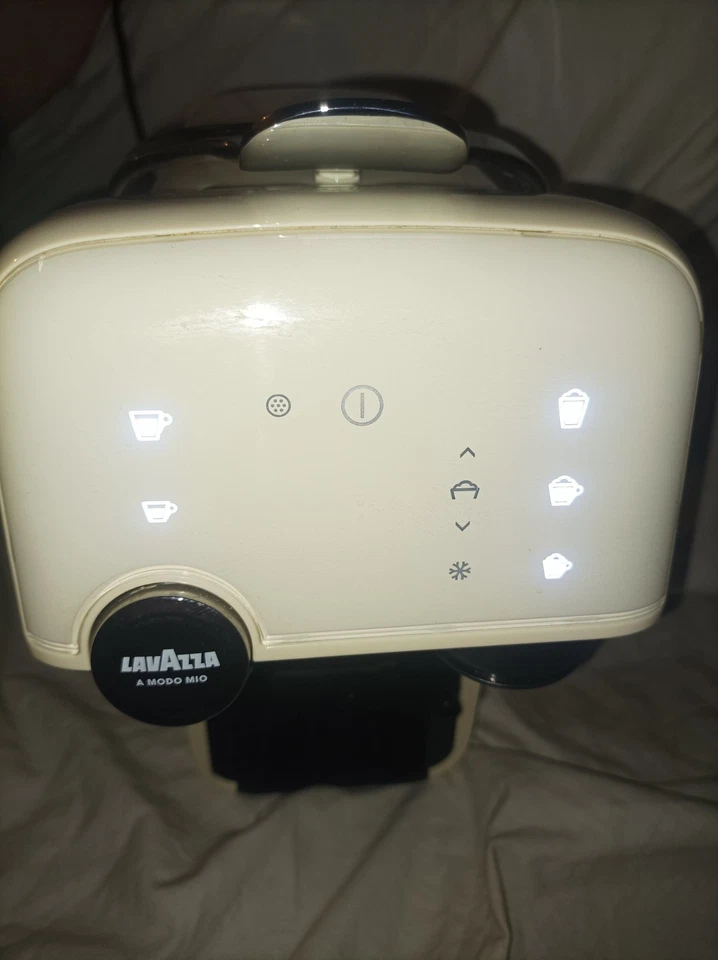 AEG Lavazza A Modo Mio Fantasia LM7000-U Pod Kaffeemaschine + Milchaufschäumer Sahne - Bild 2 von 4