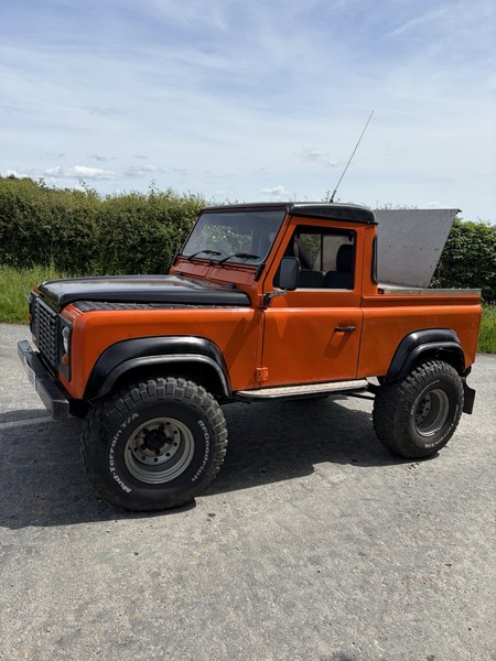 eBay - Land Rover Defender 90 Td5 Tru...