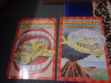 Set of 2 The magic school bus storybooks