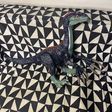 Jurassic World Dominion Sound Slashin' Therizinosaurus Dinosaur Action Figure