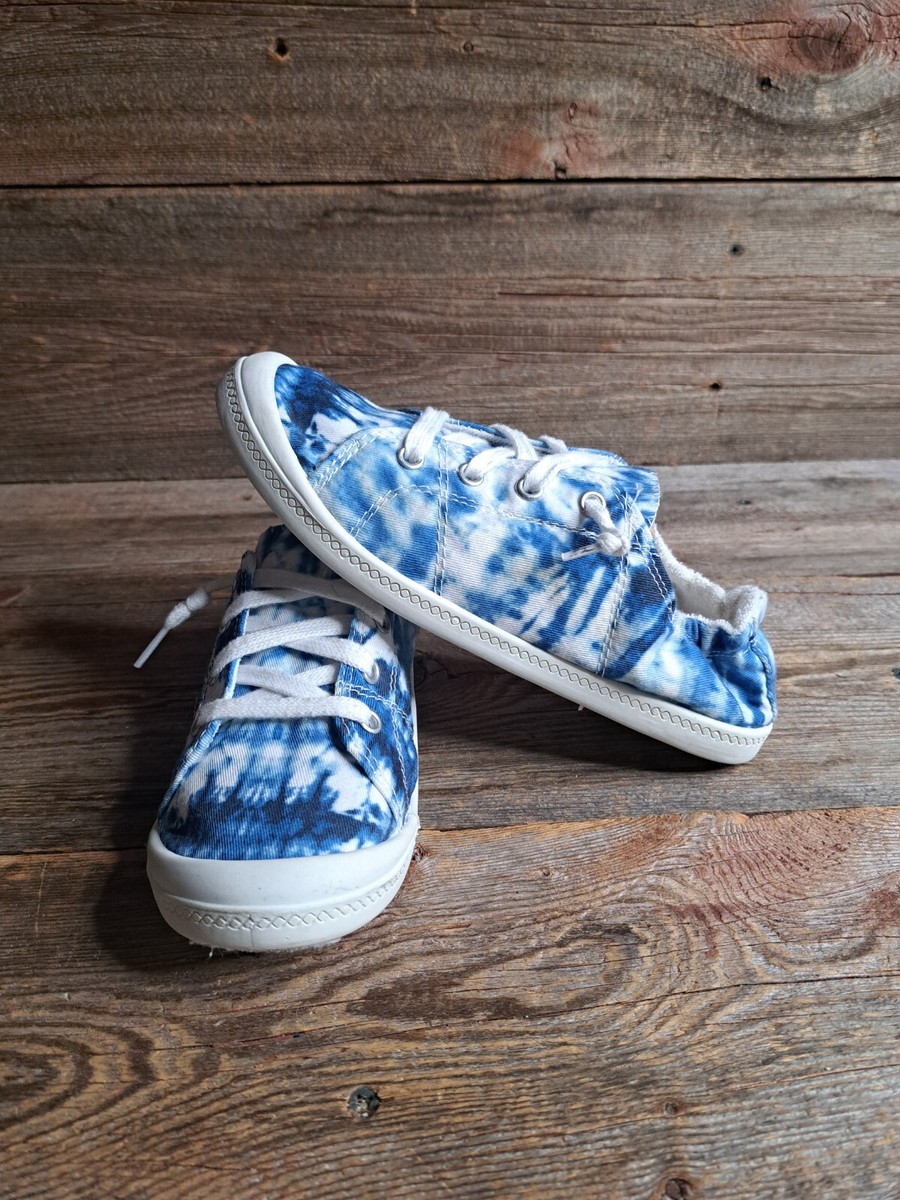 Tru Women's Scrunch Time And Tru Scrunch Back Canvas Sneaker