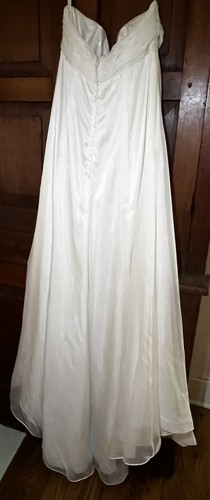 Galina Wedding Gown Size 10/12 White Chiffon Strapless Empire Waist 4 Layer - Picture 3 of 18