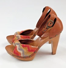 Vince Camuto Wooden Heels Size 6.5 Leather Fabric Upper Ankle Strap Open Toe