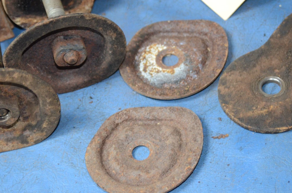 Oldsmobile 88 1949 de colección suspensión trasera muelle helicoidal soporte montaje piezas Foto 3 de 4