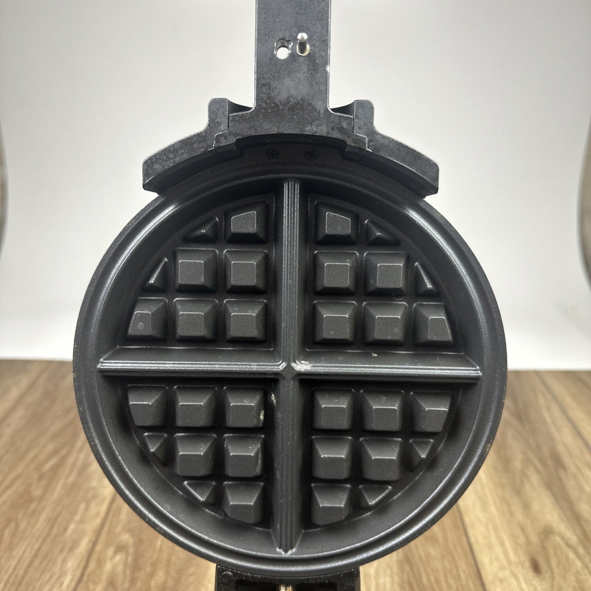 Cuisinart WAF-F20 Double Belgian Waffle Maker - Stainless Cuisinart WAF-F20 Double Belgian Waffle Maker - Stainless