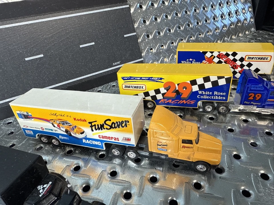 MB Phil Parsons #29 White Rose 1:87 Racing Team Transporter + 5 Lote de Semifinales Foto 4 de 4