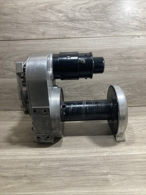 Warn belleview  8000 Lb Winch Simalar To 8274. Actual Model 5687 Rebuilt EUC