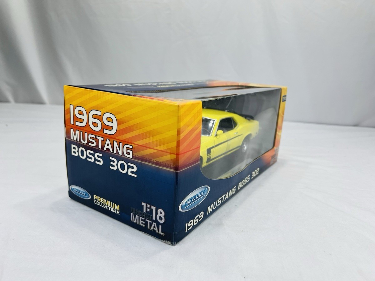 WELLY 1969 FORD MUSTANG BOSS 302 YELLOW- SCALE 1:18 -DIE CAST