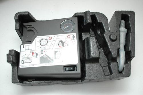 Porsche Cayenne Tool Kit Set 2011-2018 - Picture 4 of 7