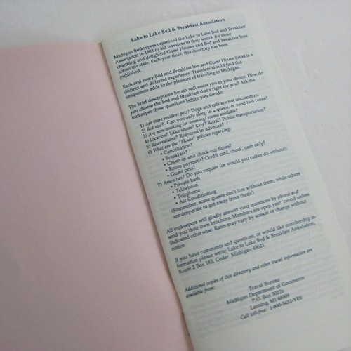 Yes! Michigan Bed & Breakfast Guide List of Inns Booklet Reference Vintage 1980s - Picture 5 of 5