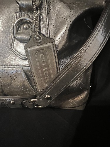 #1545. Coach - Borsa Ashley argento traforato metallizzato. Nuova con etichette prezzo consigliato dal produttore $429 - Foto 3 di 12