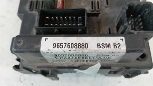 9657608880 Caja Reles/Fusibles para PEUGEOT 307 (S1)(04.2001) * 1121065 - Imagen 4 de 4