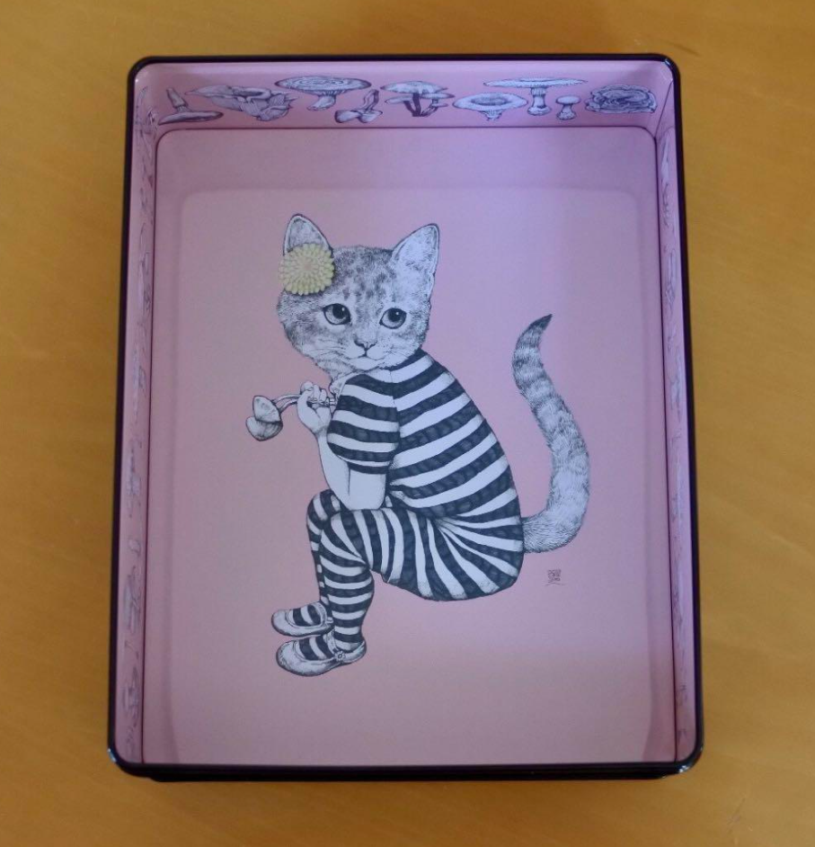 ヒグチユウコ - YUKO HIGUCHI TOOL BOX Yuko Higuchi Artist collaboration Tin Tool Box Odougu bako