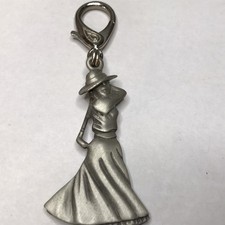 FORT PEWTER GOLF KEY CHAIN LADY GOLFER