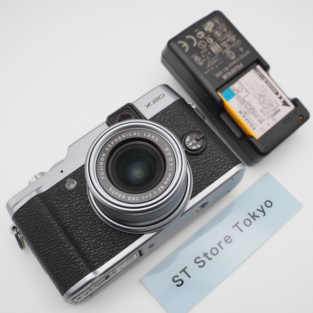 N Mint] Fujifilm Fuji X Series X20 12.0MP Digital Camera Silver