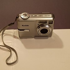 Kodak EasyShare C743 7.1MP Digital Camera 3x Zoom Silver Built-in Flash,