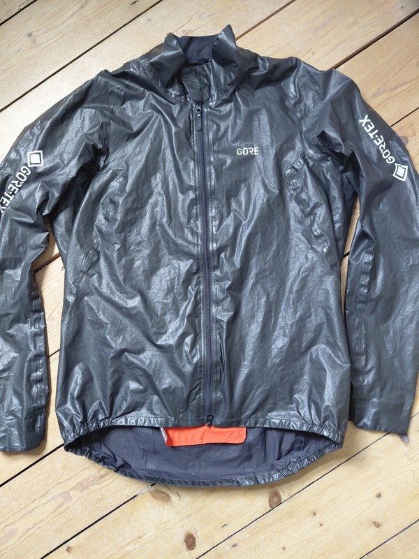 GORE C5 SHAKEDRY CYCLING JACKET - XL (like rapha pro, castelli idro)