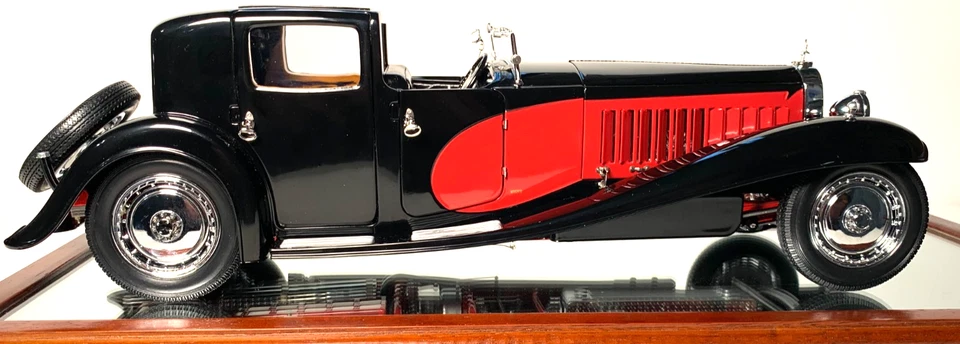 Bauer 1931 Bugatti Royale Coupe de Ville Chassis# 41100 scale 1:12 INV# 4888 - Image 4 of 4