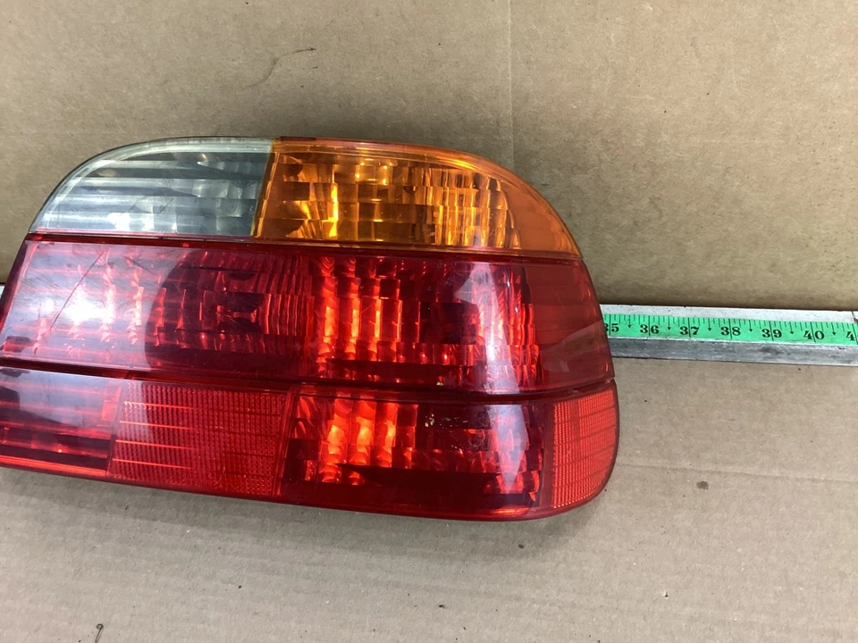 1999-2001 BMW 740iL Right Passenger Side Taillight OEM - Image 2 of 4