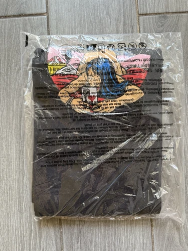 Tee shirt Supreme Bedroom SS25 noir homme taille XL neuf sous blister