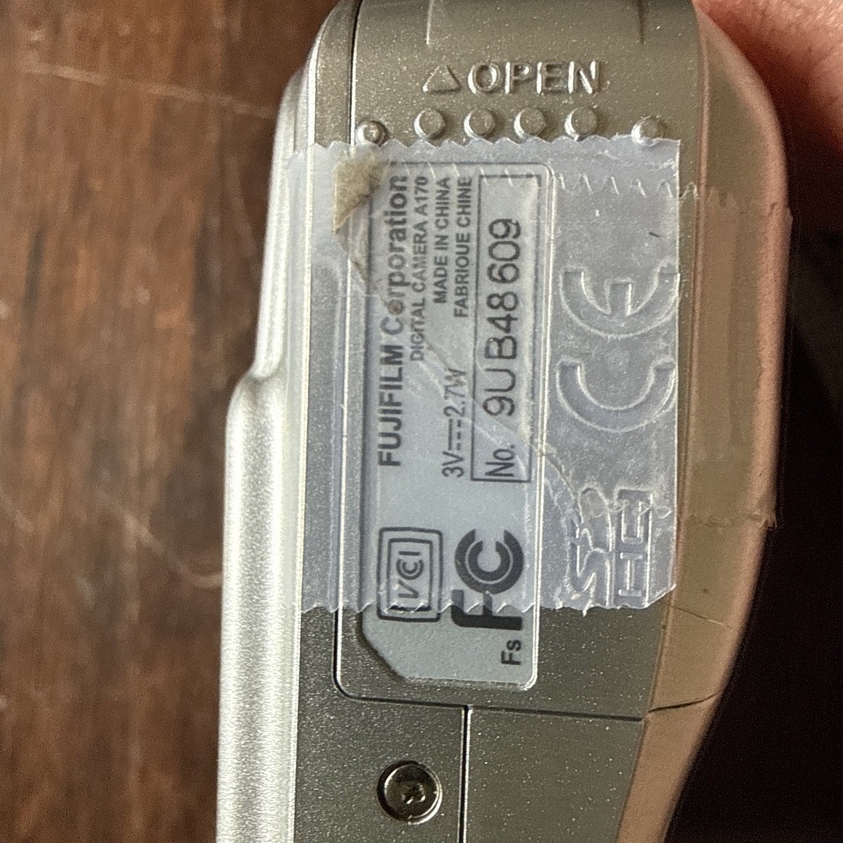 【美品動作確認済み】FUJIFILM A170 単三電池 Buy Fujifilm FinePix A Series A170 10.2MP Digital Camera - Silver