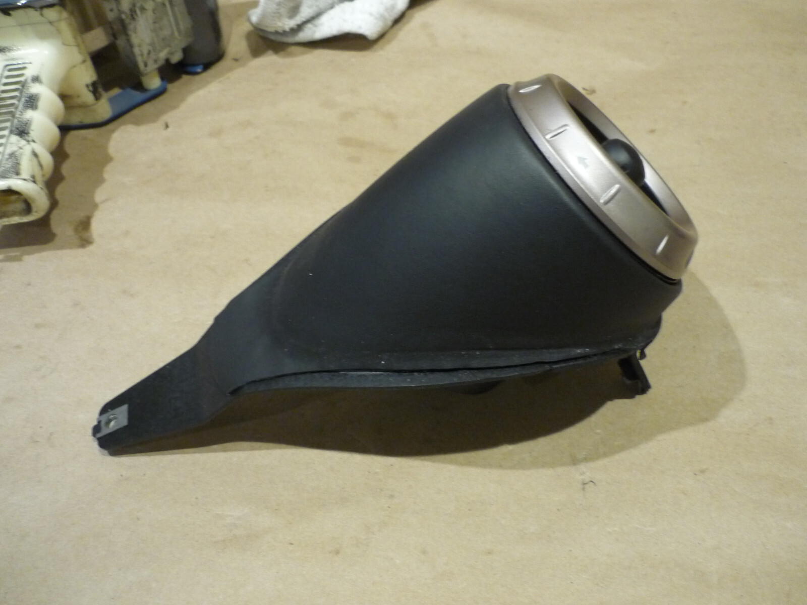 Ferrari California - Side Dash Air Vent Complete  - P/N 80802400 & 81986900