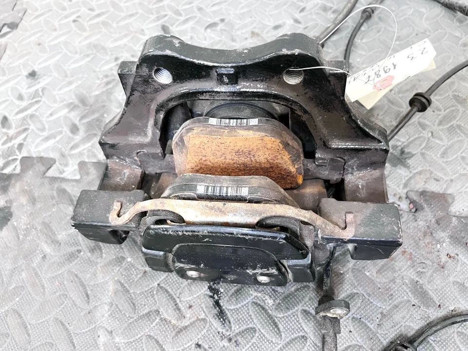 PINZA DE FRENO LATERAL IZQUIERDA CONDUCTOR TRASERO IZQUIERDO 16 ROLLS ROYCE DAWN OEM Foto 3 de 4