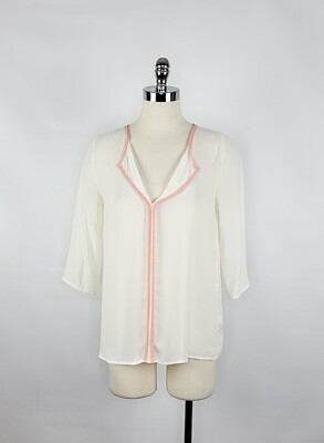 Aina Be Ivory & Coral 3/4 Sleeve V-Neck Blouse Women's Size Small