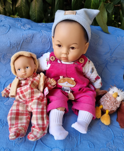 Götz Puppe Lale Babypuppe 33 cm aus 2003 + Schlitten + mini Muffin 20 cm,2 Dolls - Bild 3 von 24