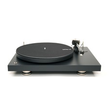 Pro-ject: Debut Pro Turntable - Satin Black Satin Black *lpk_pro_model *loc_c1