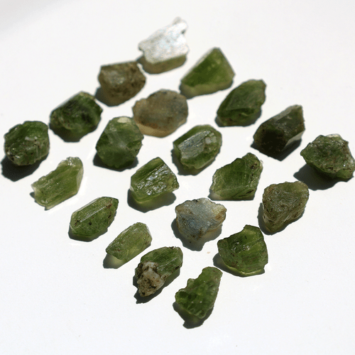 21 Pezzi Peridoto Naturale Grandi Dimensioni Alta Qualità Terra Estratto Cristalli Grezzi da Collezione - Foto 11 di 13