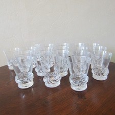Daum. Ensemble de 19 verres à liqueur ou verrines en cristal modèle Sorcy
