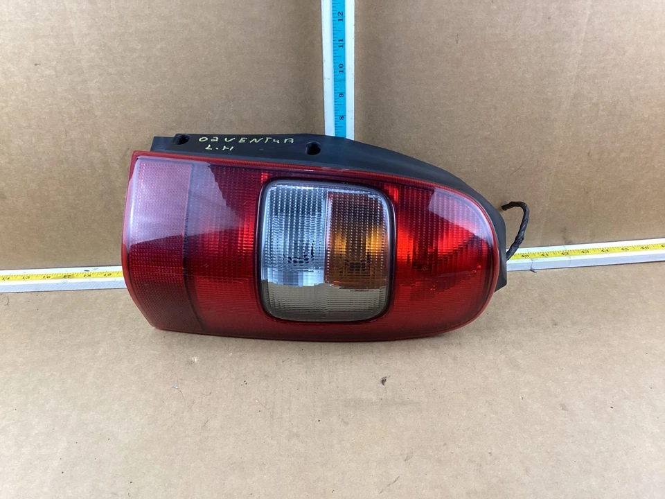 Conjunto de lanterna traseira traseira direita do passageiro Chevrolet Venture 1997-2005 - Imagem 3 de 4