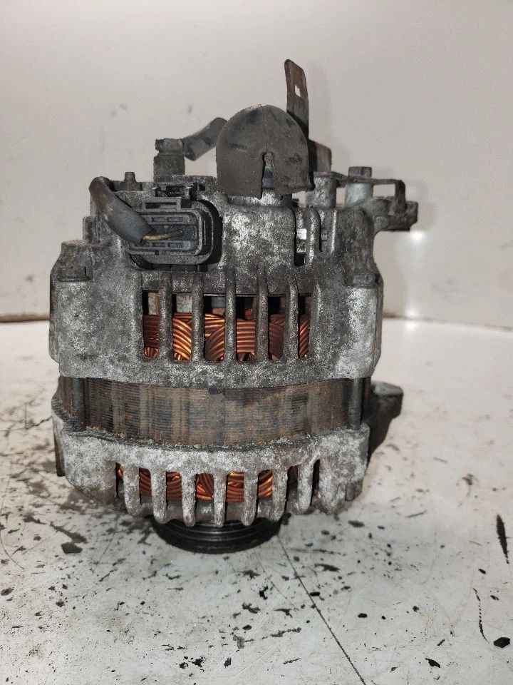 Alternador compatible con 01-02 INFINITI QX4 1344101 Foto 3 de 4