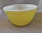 Pyrex Vintage 1 1/2 Pint Yellow Mixing  Bowl 401